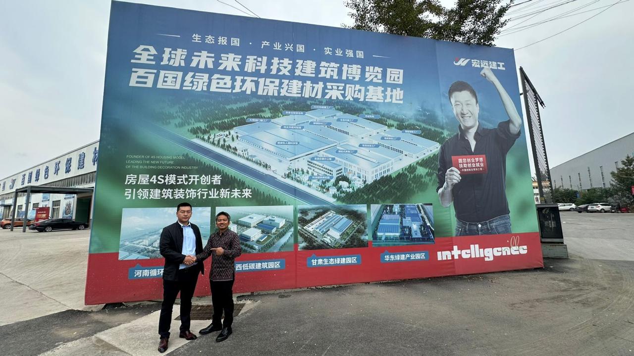 Inspirasi! Ketua RT asal Duren Sawit Jadi Pembicara di Stasiun TV Terkenal China